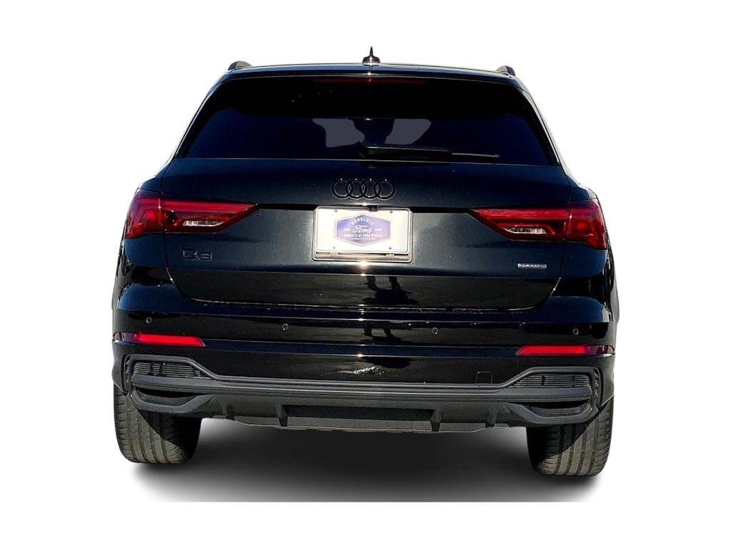 Thumbnail: 2023 Audi Q3 - 5