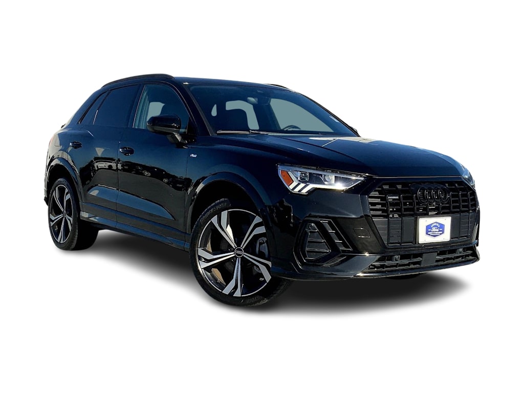 Thumbnail: 2023 Audi Q3 - 10