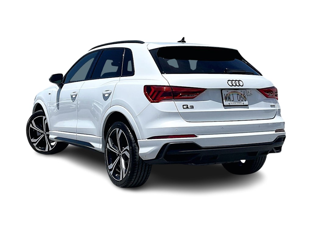 Thumbnail: 2023 Audi Q3 - 4