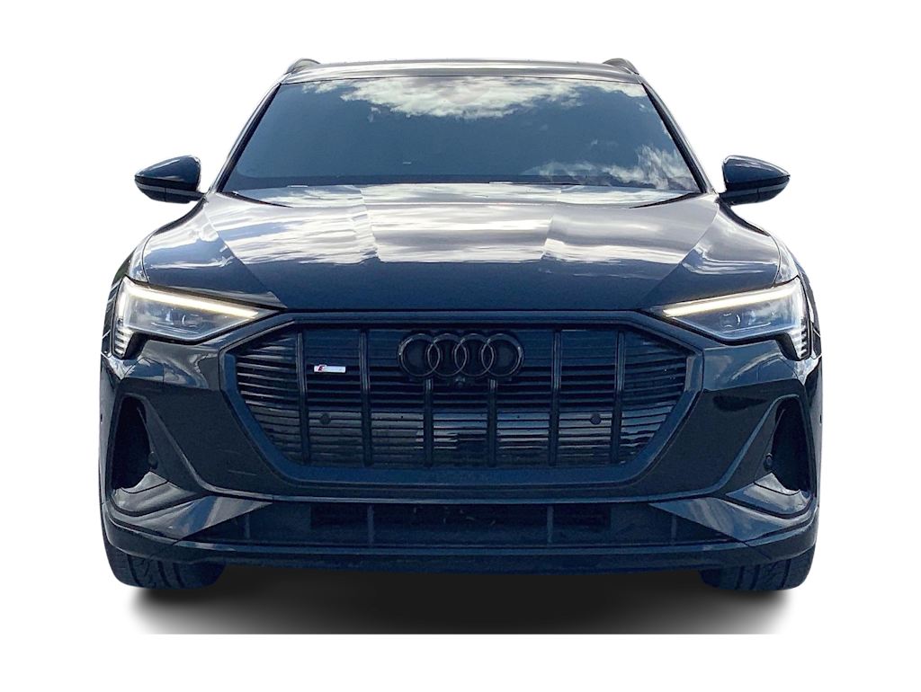Thumbnail: 2022 Audi e-tron - 6