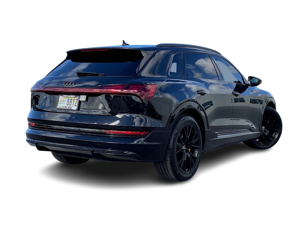Thumbnail: 2022 Audi e-tron - 22