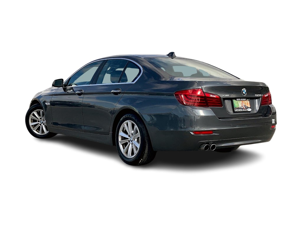 Thumbnail: 2016 BMW 5 Series - 4