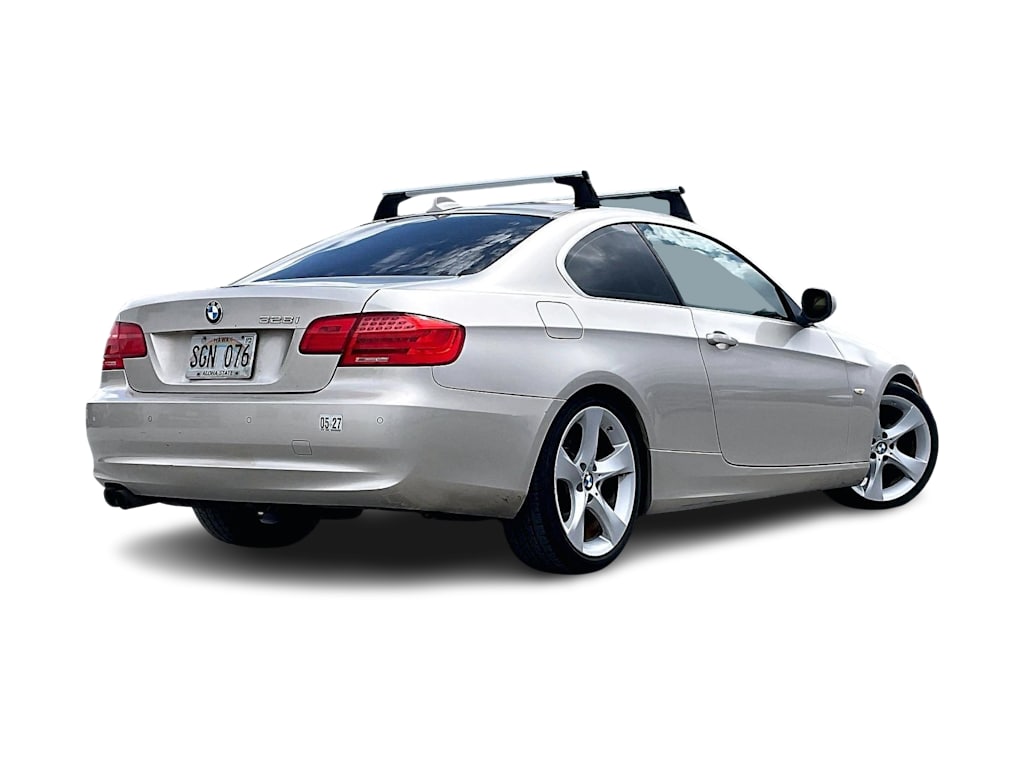 Thumbnail: 2012 BMW 3 Series - 22