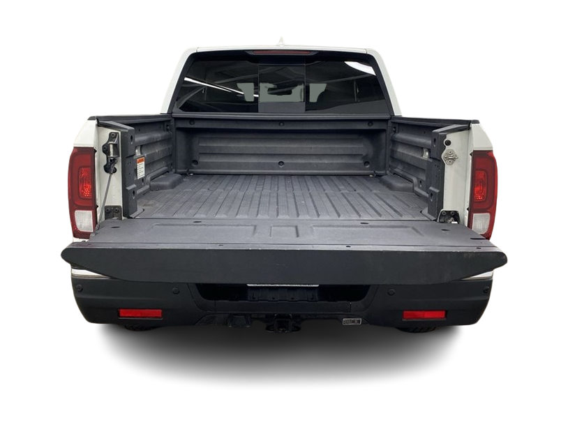 Thumbnail: 2019 Honda Ridgeline - 17