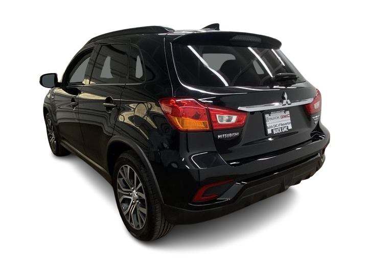 Thumbnail: 2018 Mitsubishi Outlander Sport - 4