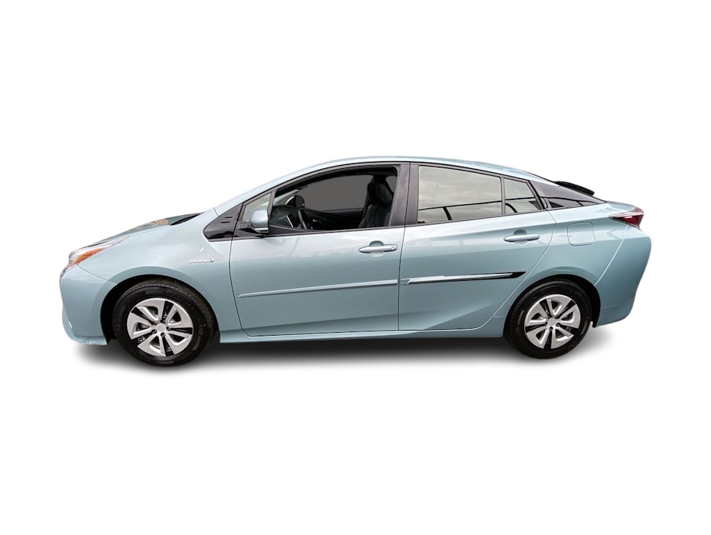 Thumbnail: 2016 Toyota Prius - 3