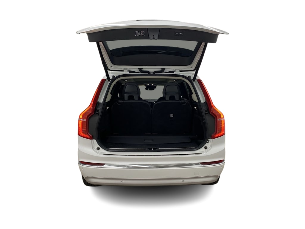 Thumbnail: 2022 Volvo XC90 - 17