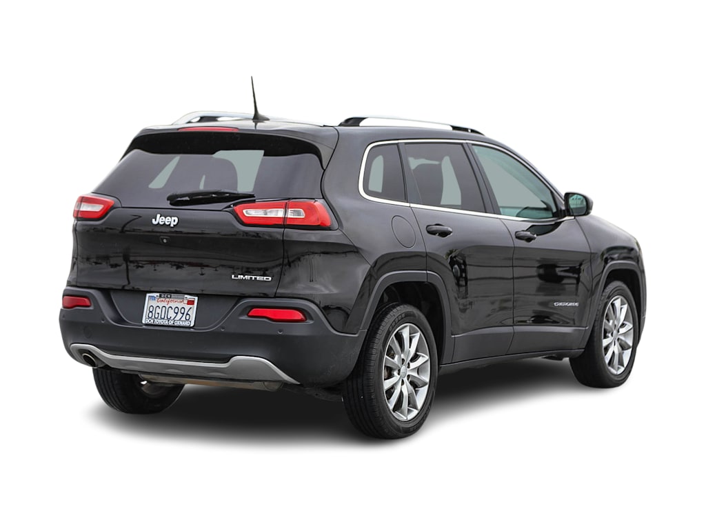 Thumbnail: 2018 Jeep Cherokee - 18
