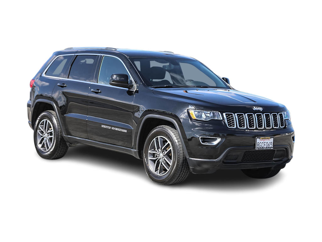 Thumbnail: 2018 Jeep Grand Cherokee - 17