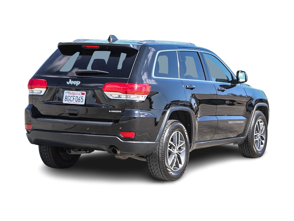 Thumbnail: 2018 Jeep Grand Cherokee - 18