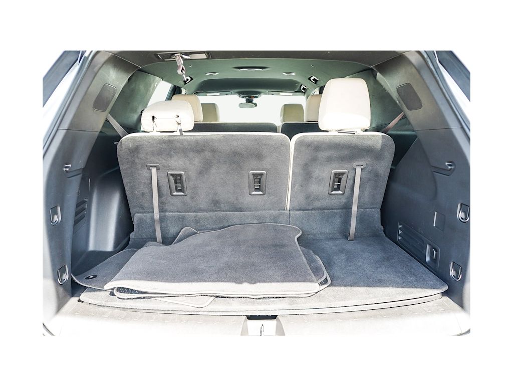 Thumbnail: 2022 Chevrolet Traverse - 16