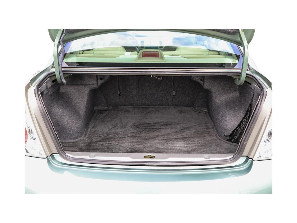 Thumbnail: 2005 Nissan Altima - 8