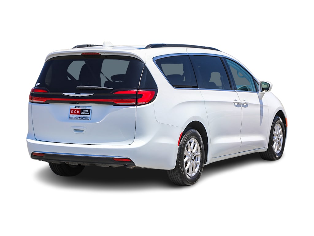 Thumbnail: 2022 Chrysler Pacifica - 16