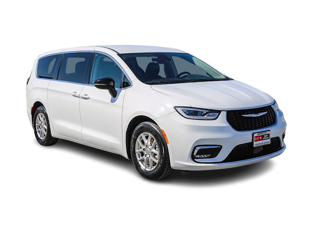 Thumbnail: 2024 Chrysler Pacifica - 16