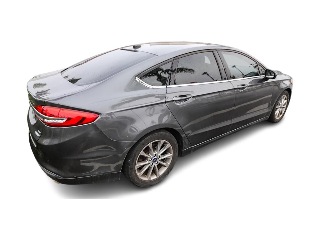 2017 Ford Fusion SE 9