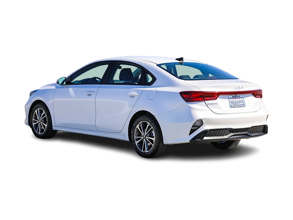 2022 Kia Forte LXS 3
