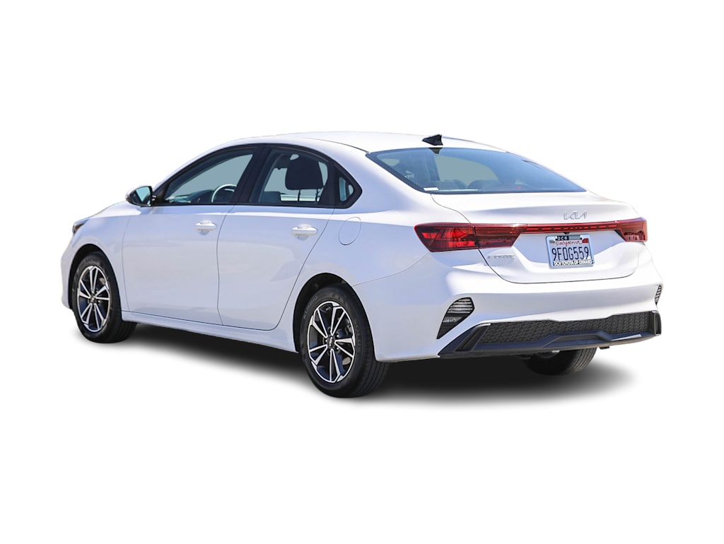 Thumbnail: 2023 Kia Forte - 3