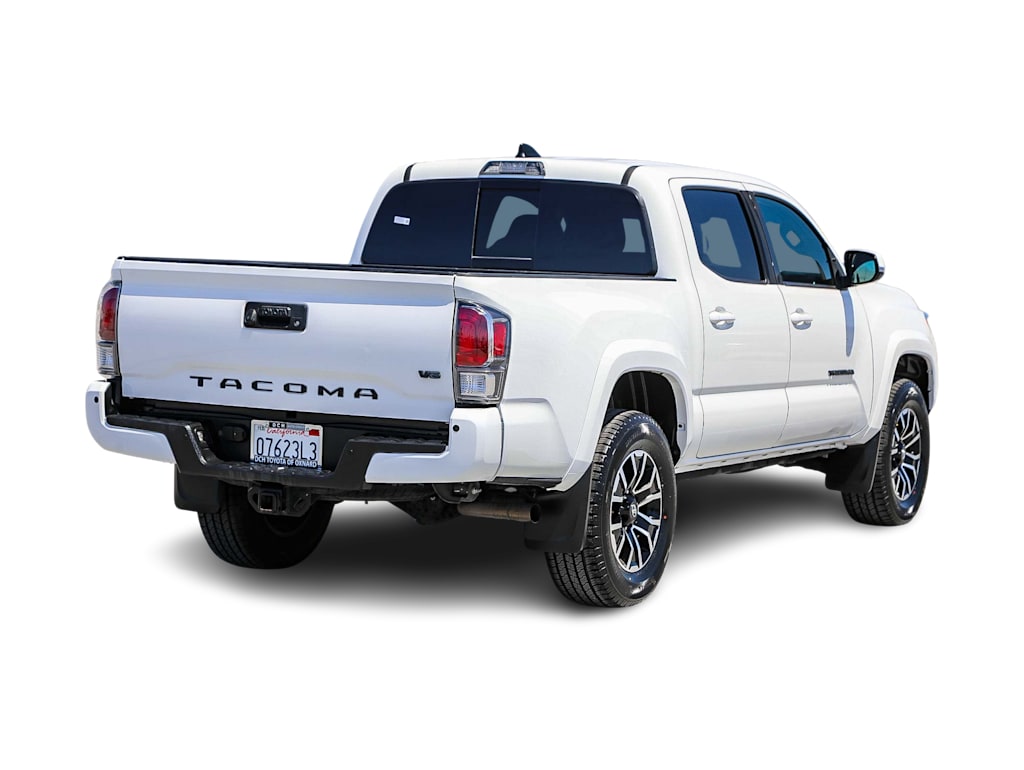 Thumbnail: 2022 Toyota Tacoma - 17