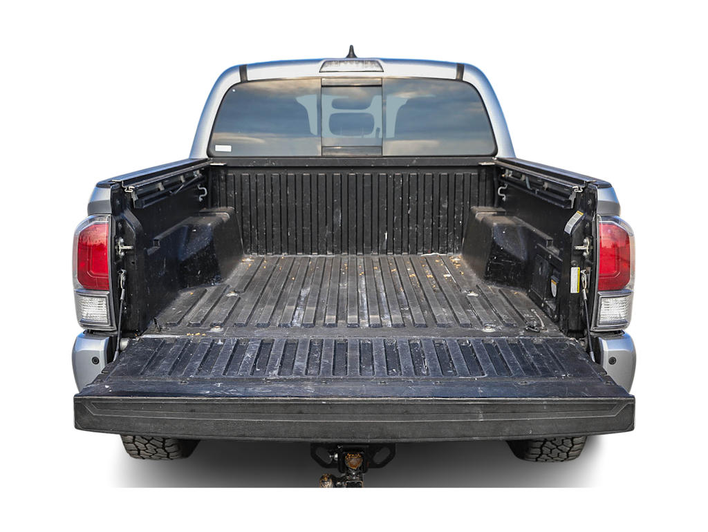 Thumbnail: 2020 Toyota Tacoma - 16