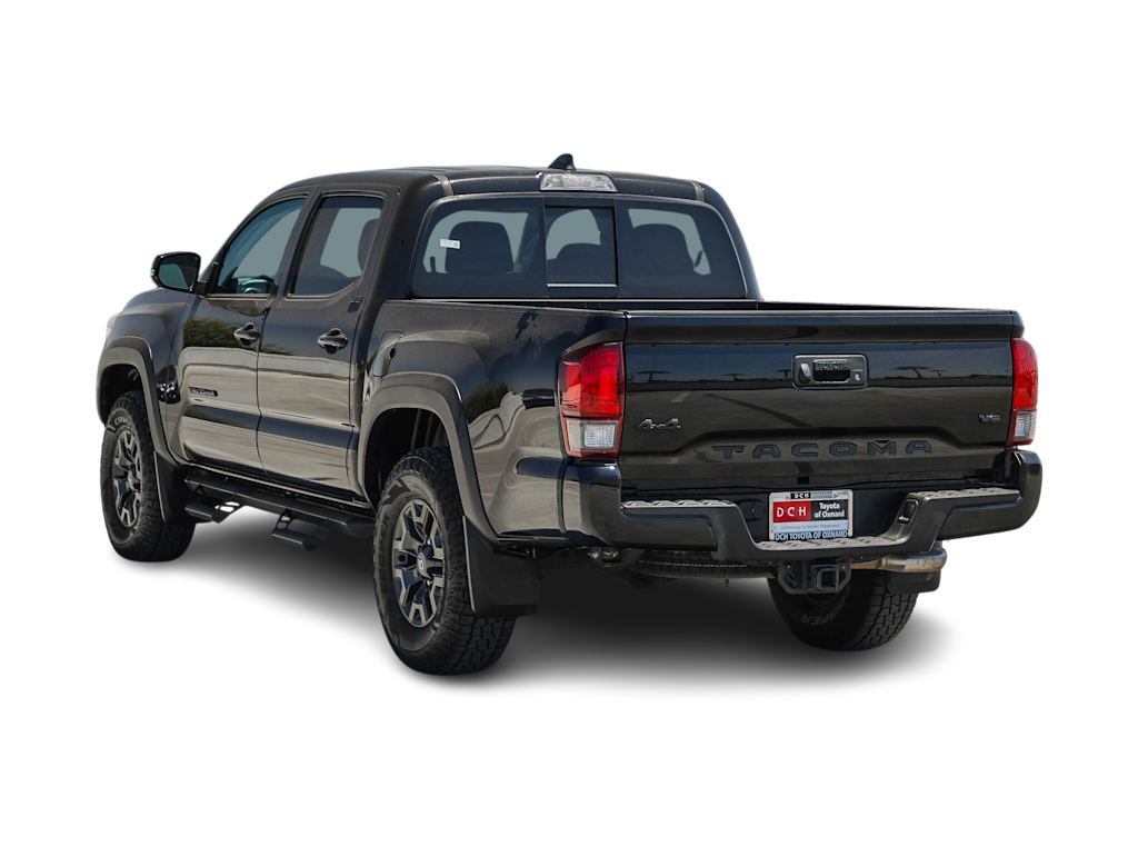 Thumbnail: 2021 Toyota Tacoma - 3