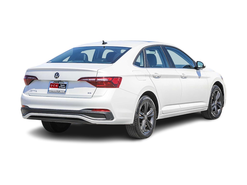 Thumbnail: 2023 Volkswagen Jetta - 18
