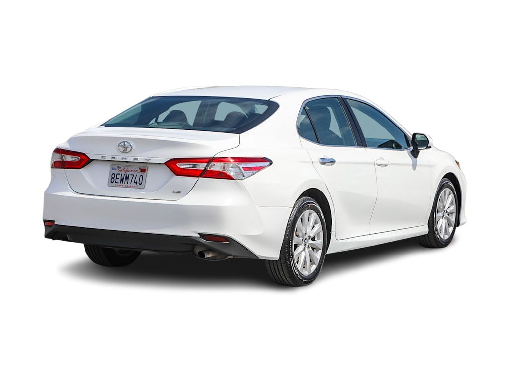 Thumbnail: 2018 Toyota Camry - 18