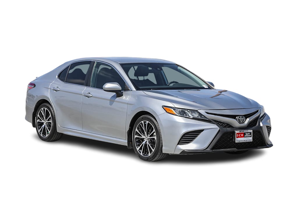 Thumbnail: 2019 Toyota Camry - 17