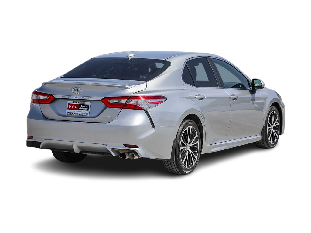 Thumbnail: 2019 Toyota Camry - 18