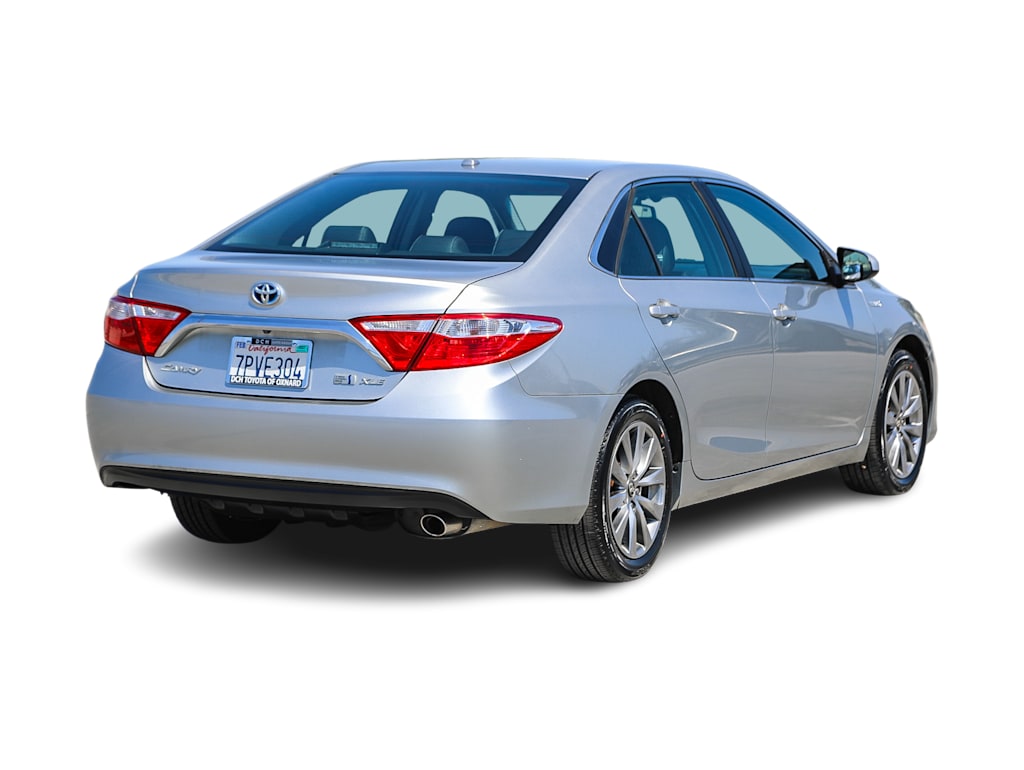 Thumbnail: 2016 Toyota Camry - 18