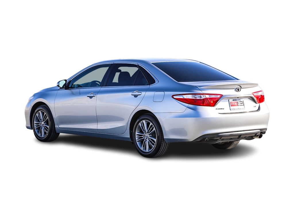 2016 Toyota Camry SE 3