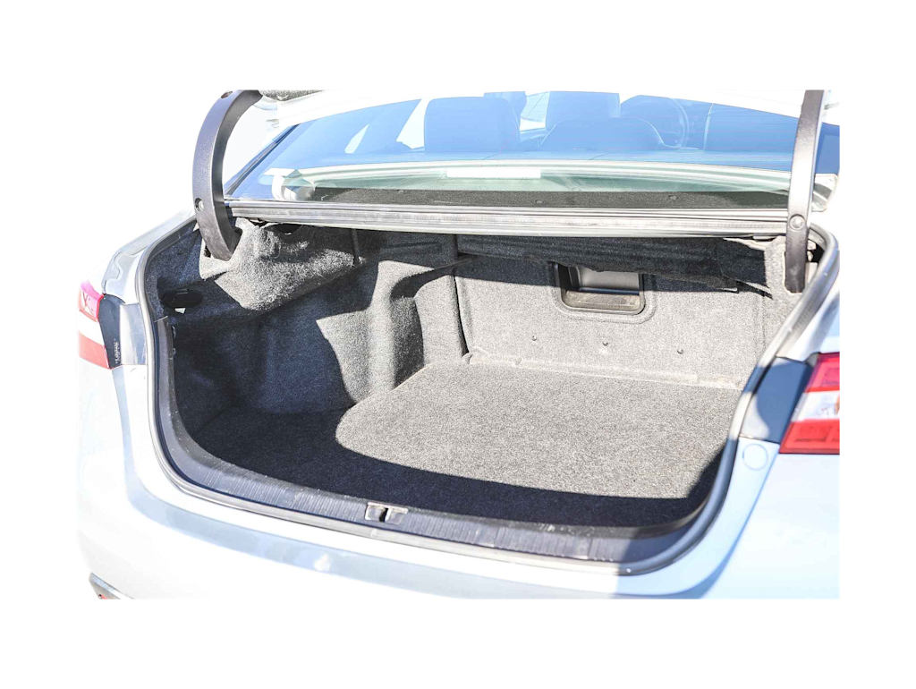 Thumbnail: 2015 Toyota Avalon - 16