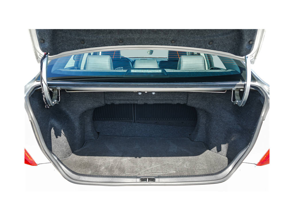 Thumbnail: 2012 Toyota Camry - 16