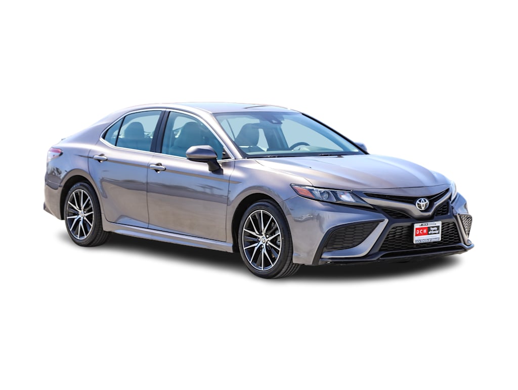 2021 Toyota Camry SE 18