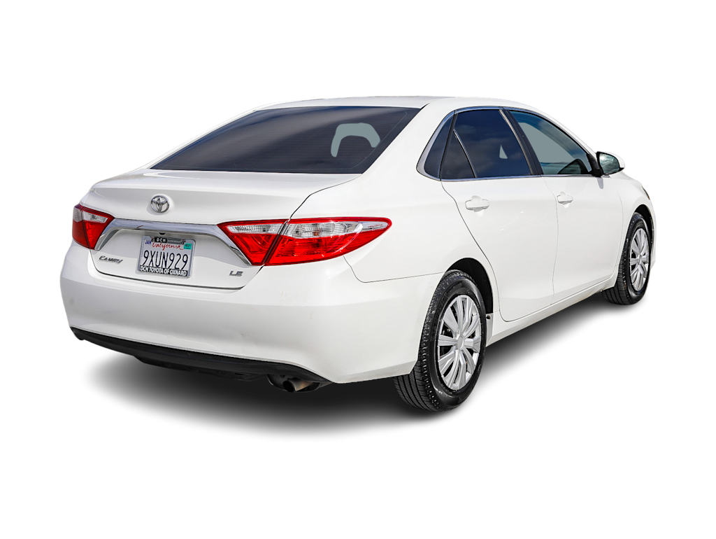Thumbnail: 2015 Toyota Camry - 18