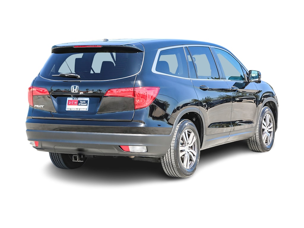 Thumbnail: 2017 Honda Pilot - 17