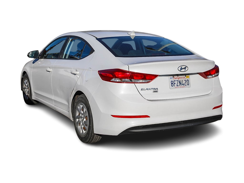 2018 Hyundai Elantra SE 3