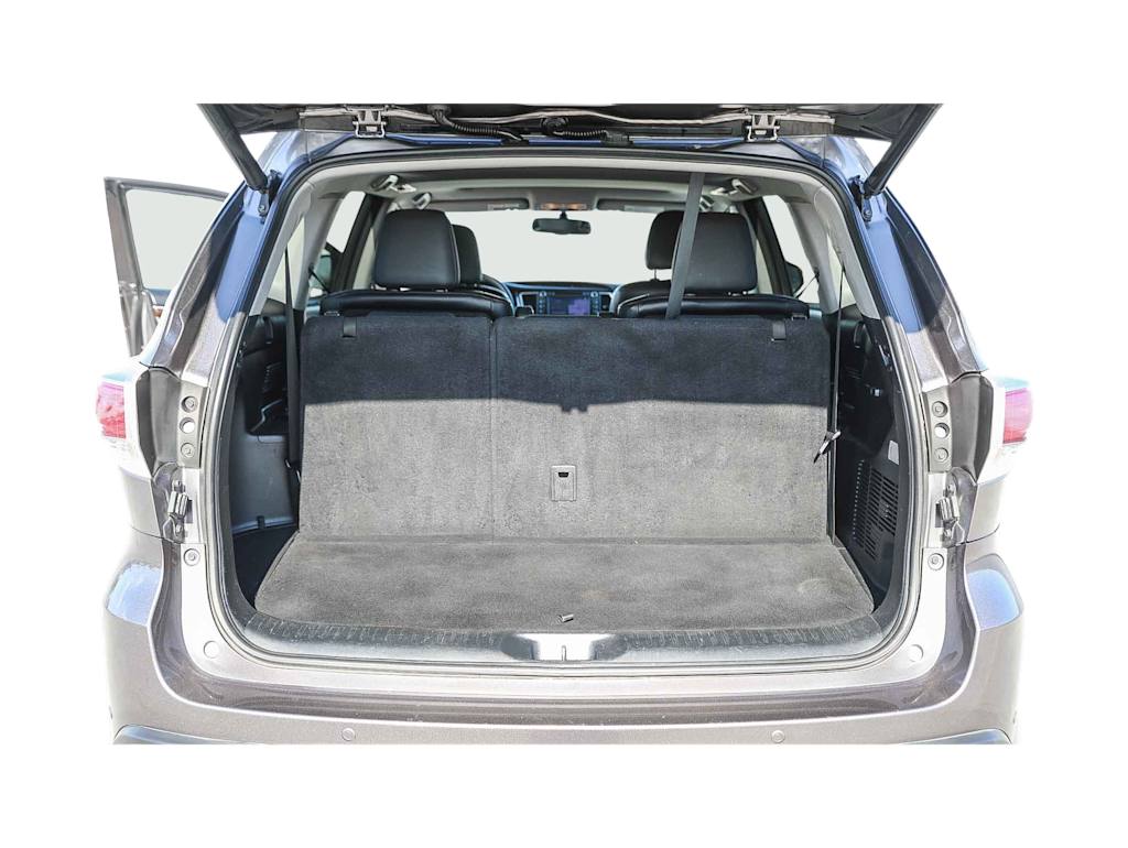 Thumbnail: 2016 Toyota Highlander - 16