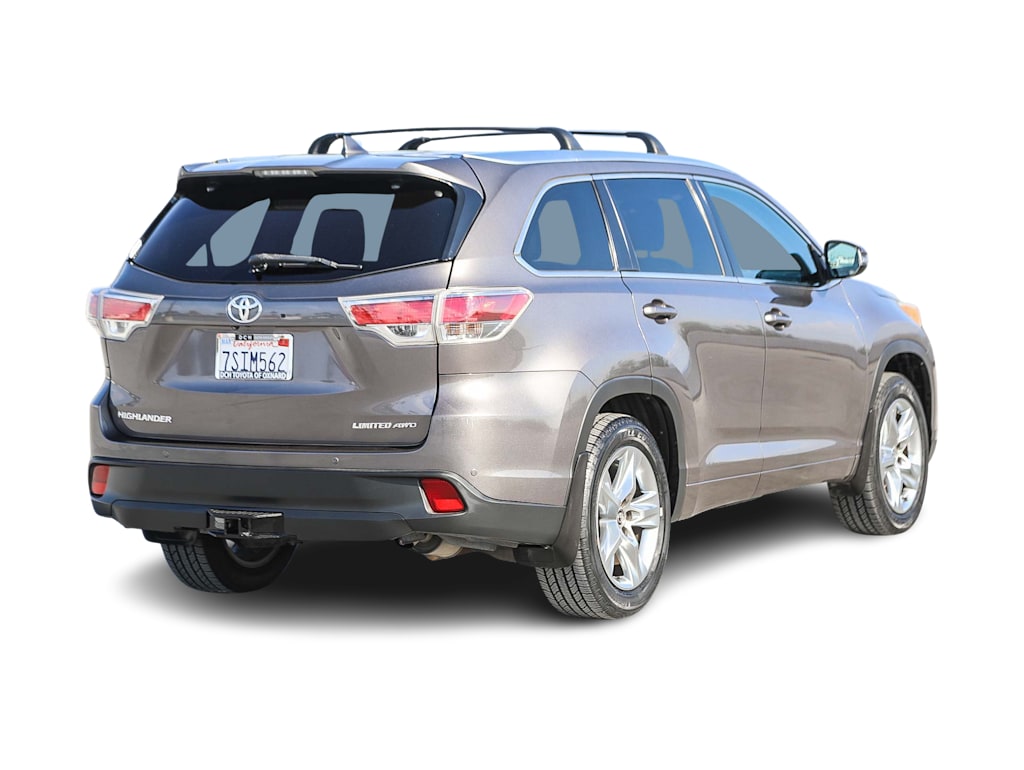 Thumbnail: 2016 Toyota Highlander - 18