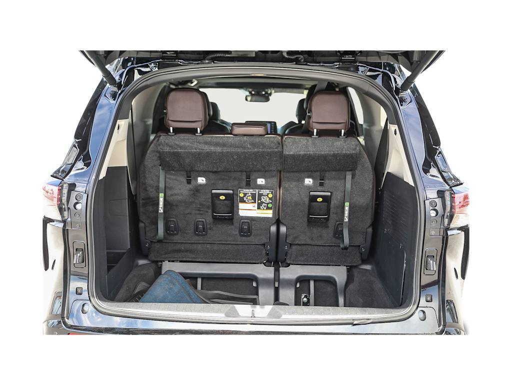 Thumbnail: 2024 Toyota Sienna - 16