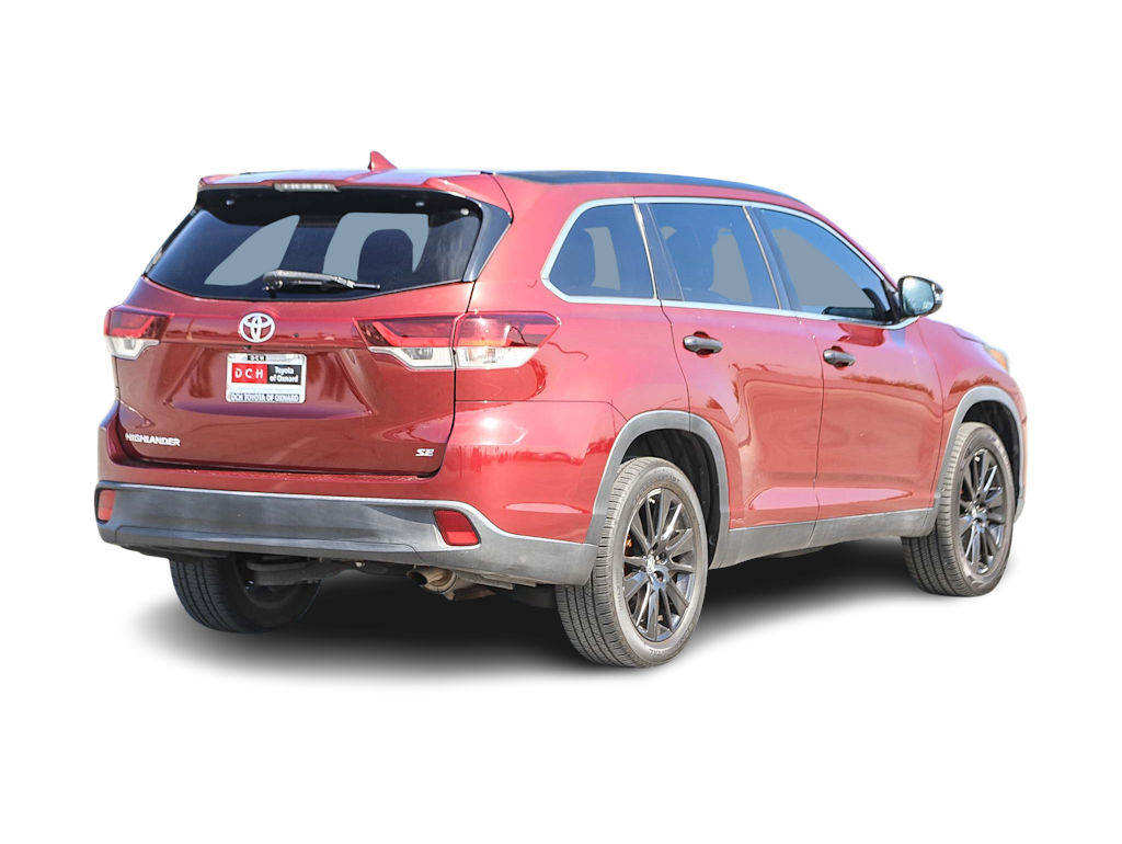 Thumbnail: 2019 Toyota Highlander - 18