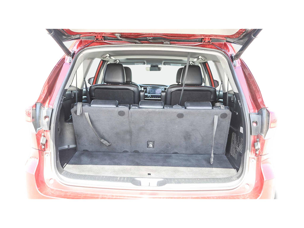 Thumbnail: 2019 Toyota Highlander - 15