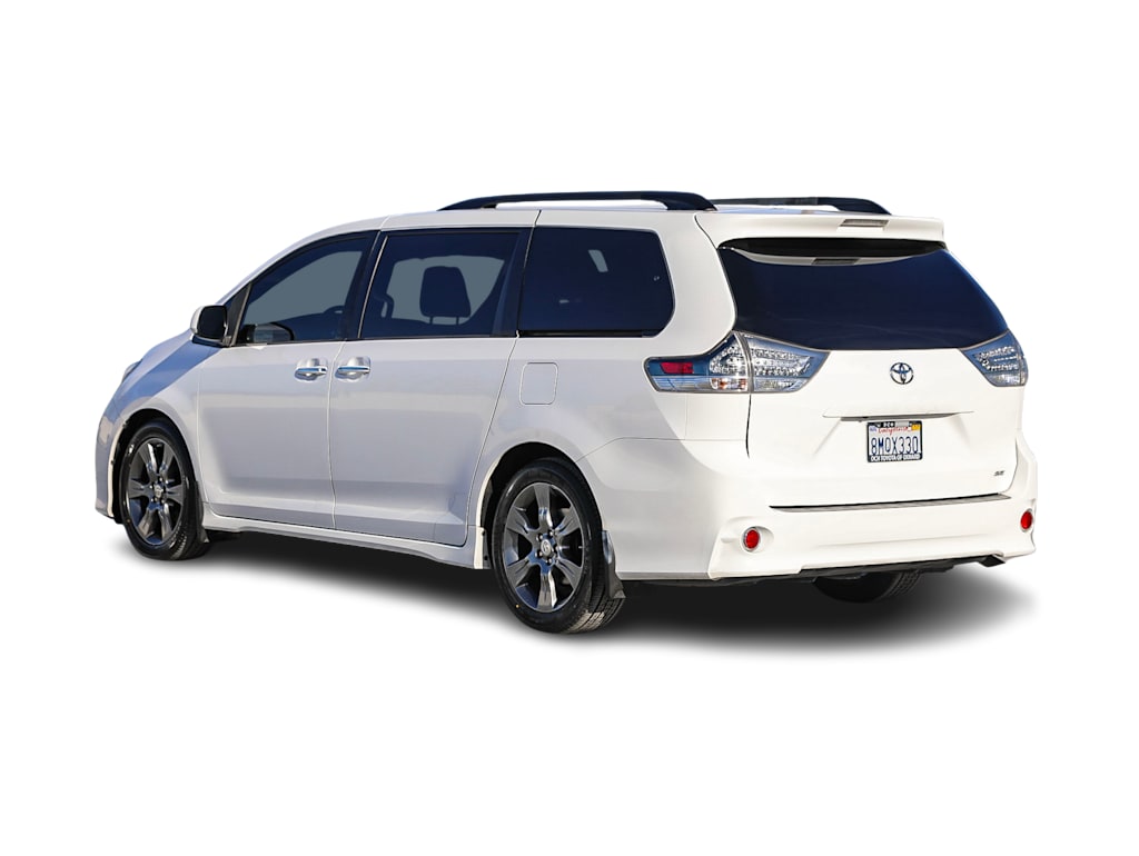 2016 Toyota Sienna SE 3