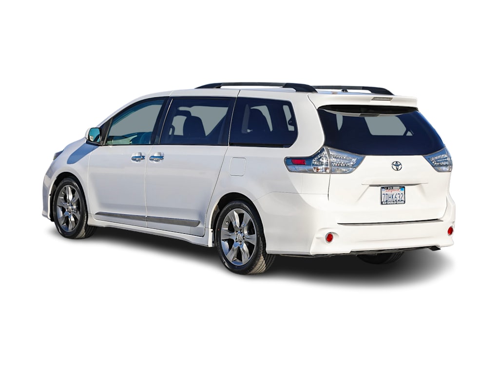 2014 Toyota Sienna SE 3