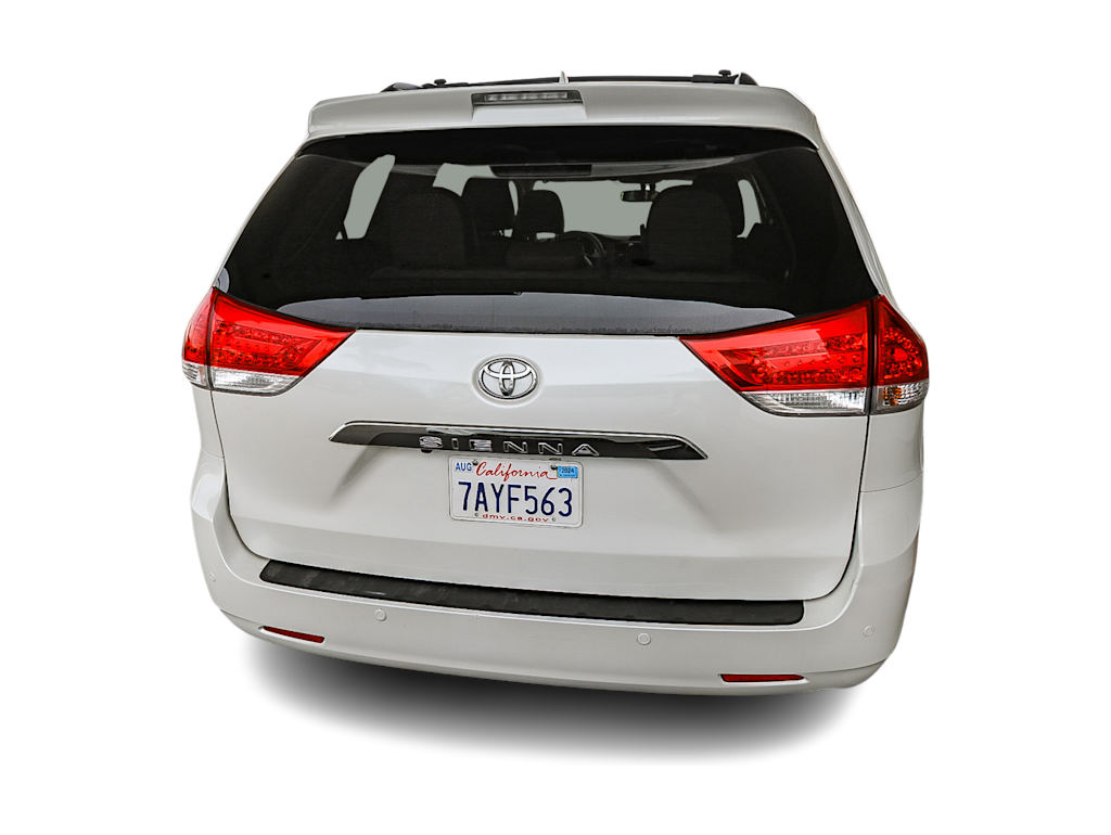 2013 Toyota Sienna Limited 3