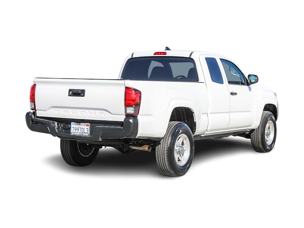 Thumbnail: 2018 Toyota Tacoma - 16