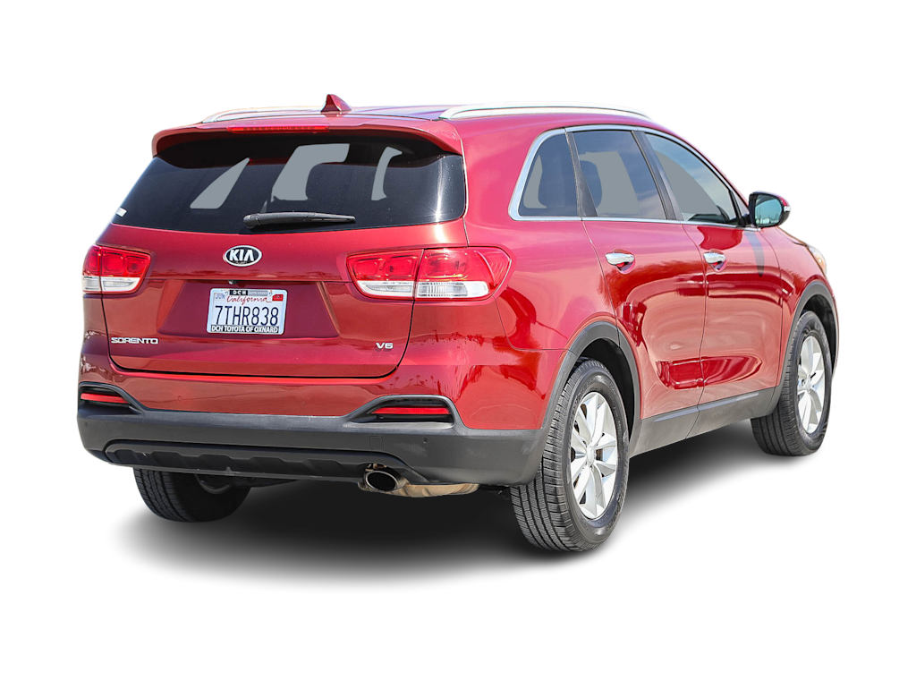 Thumbnail: 2016 Kia Sorento - 17