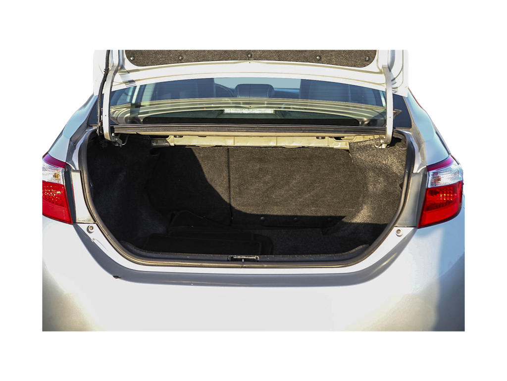 Thumbnail: 2015 Toyota Corolla - 16