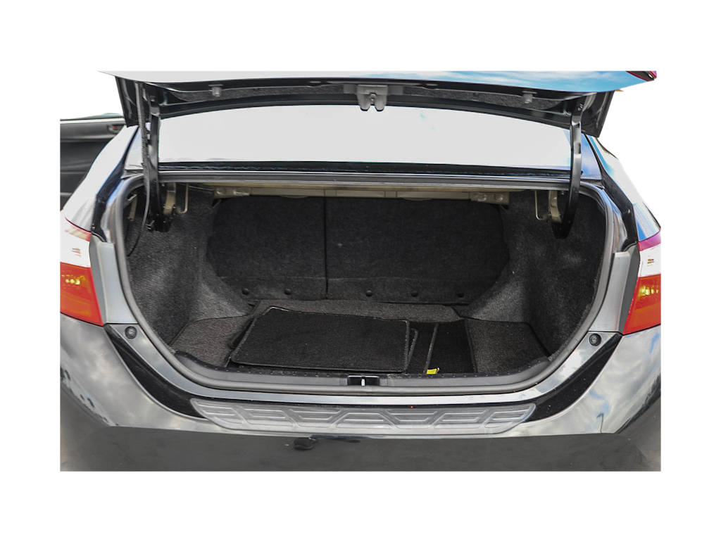 Thumbnail: 2015 Toyota Corolla - 16