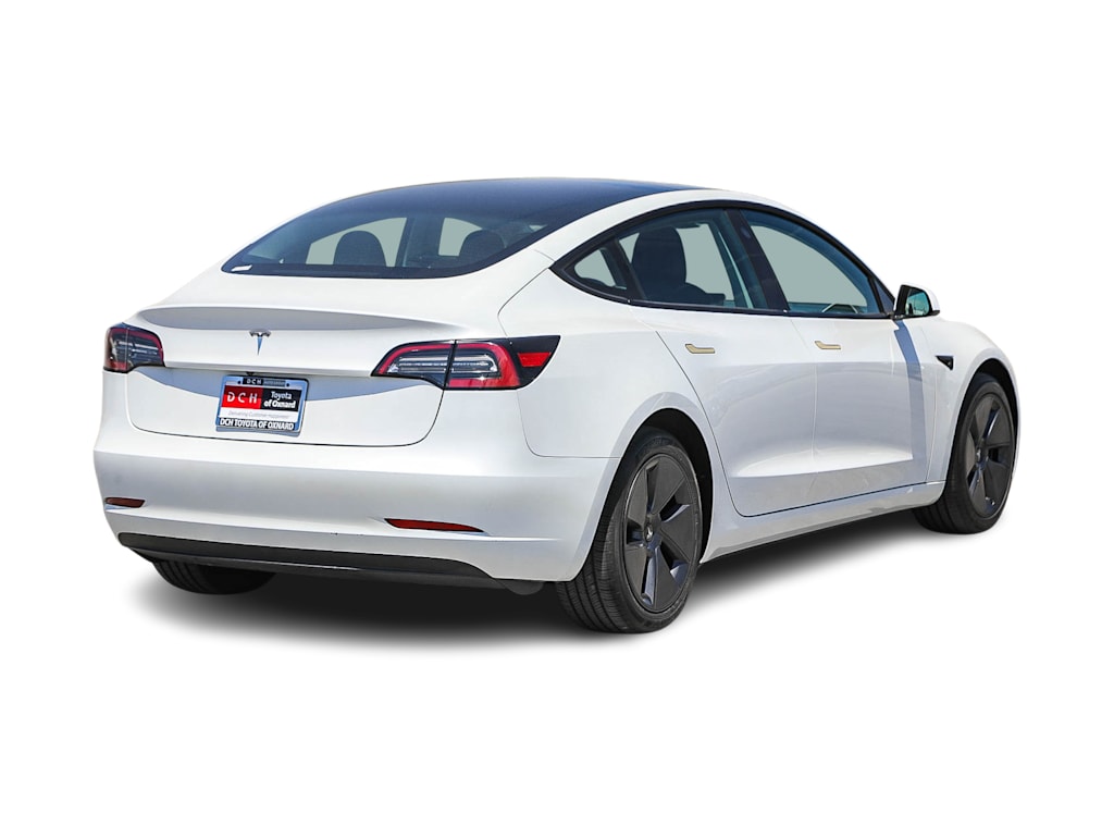 Thumbnail: 2023 Tesla Model 3 - 17