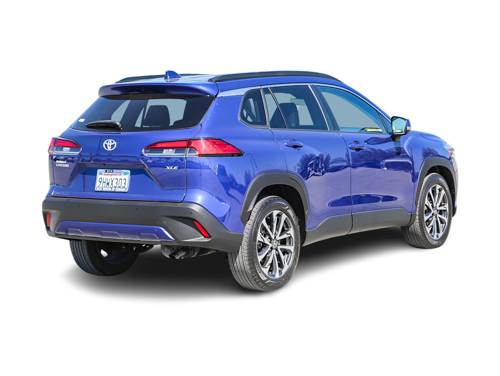 Thumbnail: 2023 Toyota Corolla Cross - 18